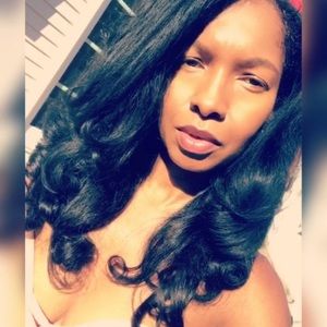 Meet your Posher, Luella